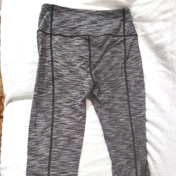 Gray Victoria Secret leggings ladies size small - Picture 4 of 8